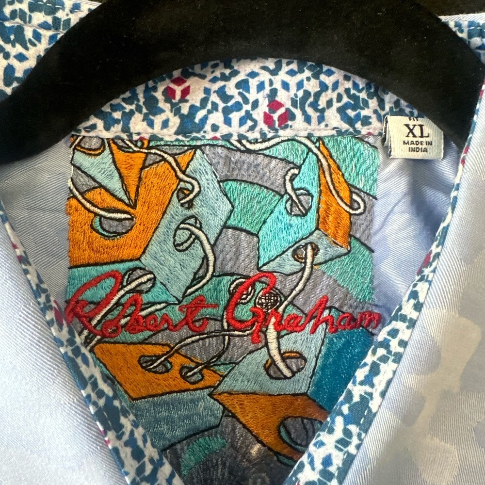 men’s Robert Graham button down shirt